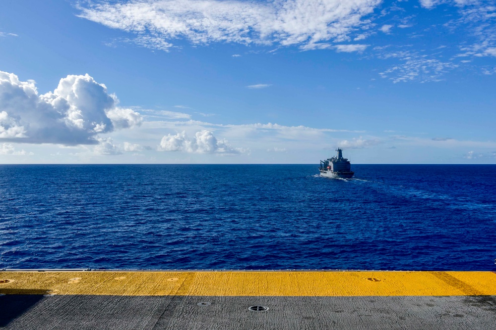 USS WASP (LHD 10) EPLENISHMENT AT SEA