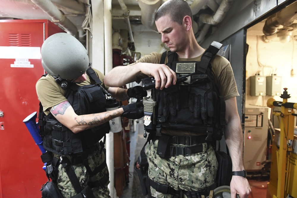 USS Antietam Operates Underway with the Royal Thai Navy During CARAT Thailand 2019