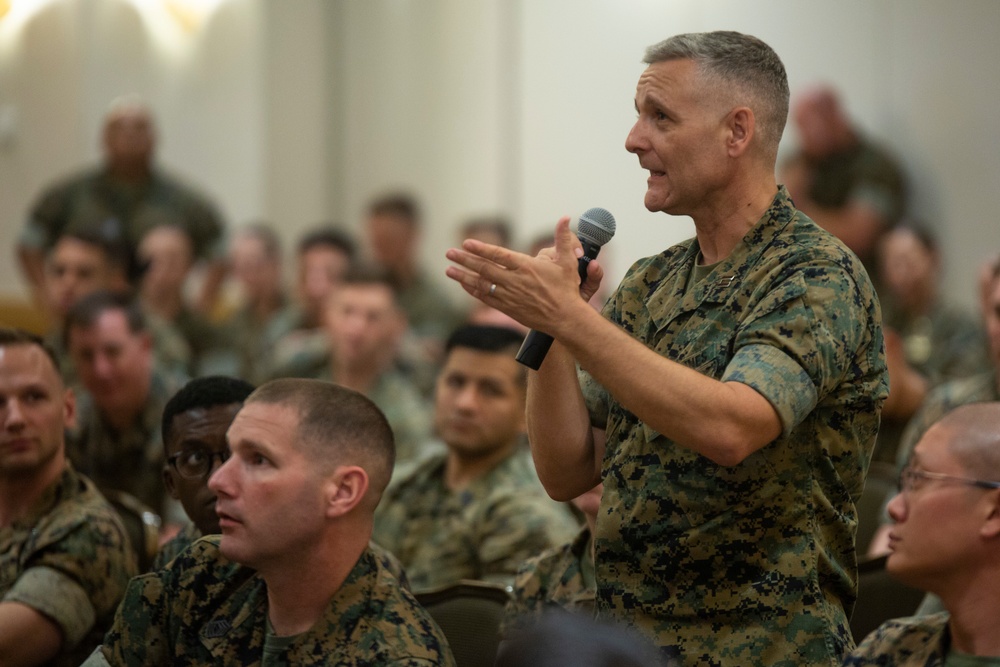 August Cole, co-author of “Ghost Fleet,” discusses future technological warfare with Marine information group in Okinawa