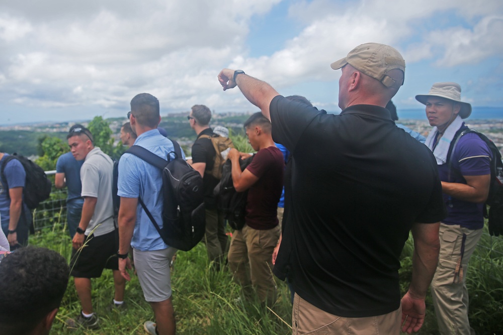 August Cole, co-author of “Ghost Fleet,” discusses future technological warfare with Marine information group in Okinawa