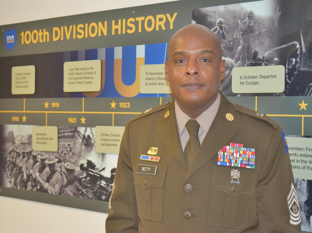 100th Training Division Command Selected for Fielding of Army Greens