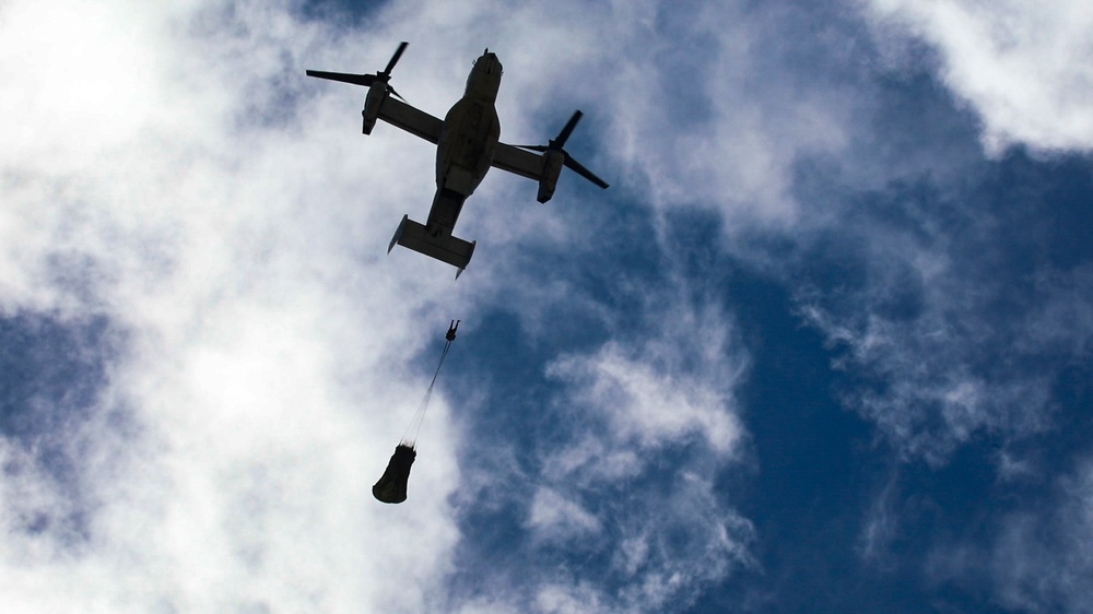 3rd RadBn, 4th Force Recon conduct para ops