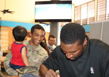 Hoops for Troops motivates fans at Schofield Barracks