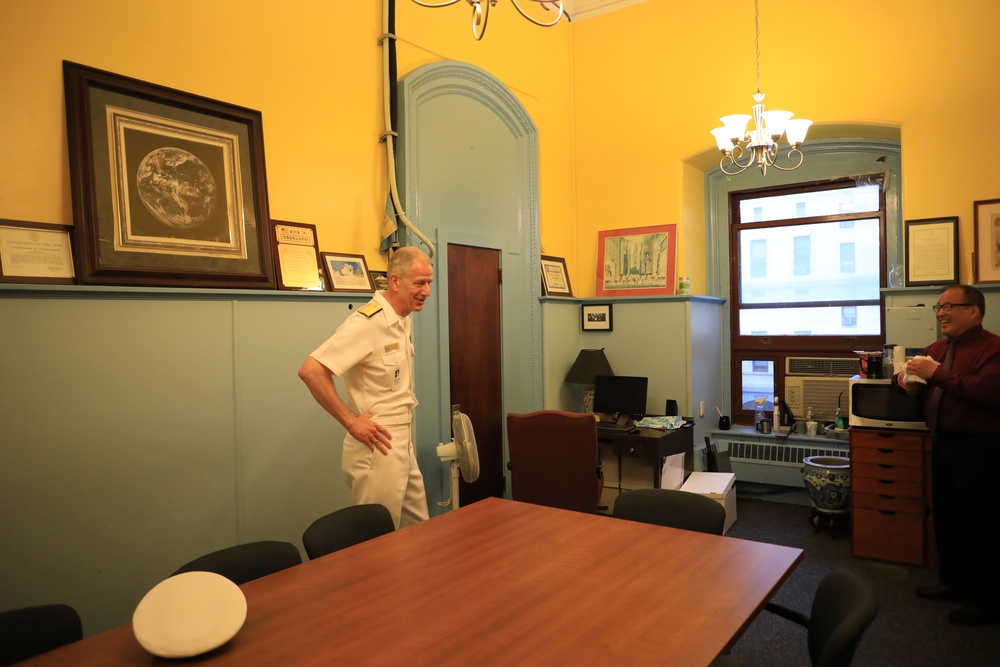 NMW Commander Engages in Executive Visit to Philadelphia