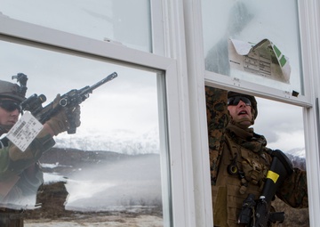8th ESB DFT urban breaching range