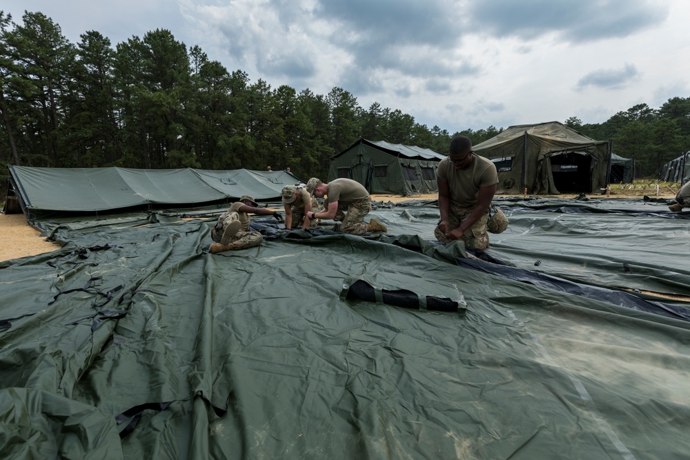DVIDS - Images - Signal Soldiers Dig In to Support Combat Support ...