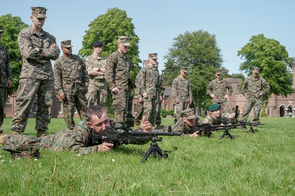 Reserve Marines, British Army Commandos conduct weapon familiarization during exercise Red Dagger