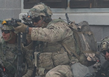 Soldiers Return Fire