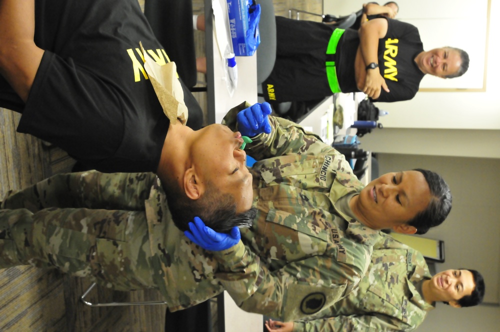 Hawaii Army National Guard Medical Detachment performs Combat Lifesaver training