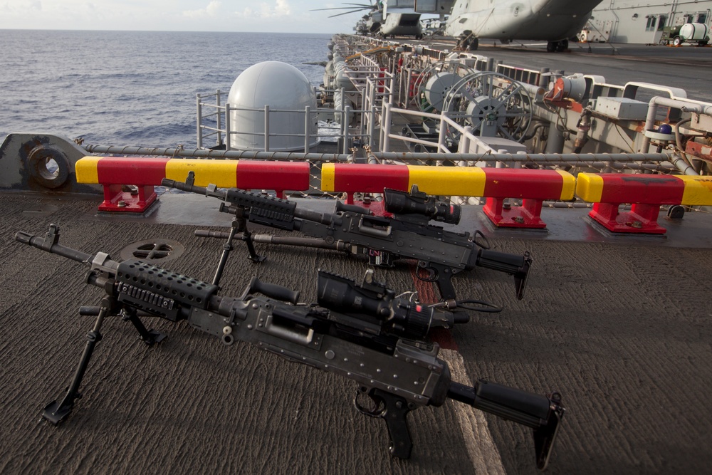 31st MEU BLT conducts live fire in Philippine Sea