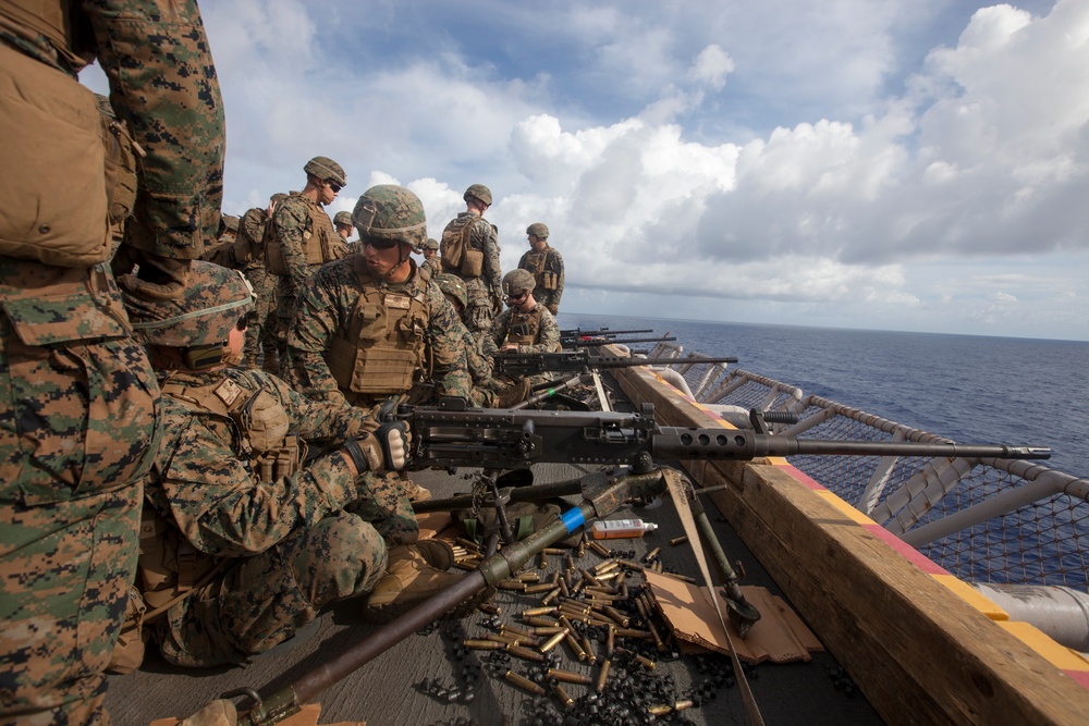 31st MEU BLT conducts live fire in Philippine Sea