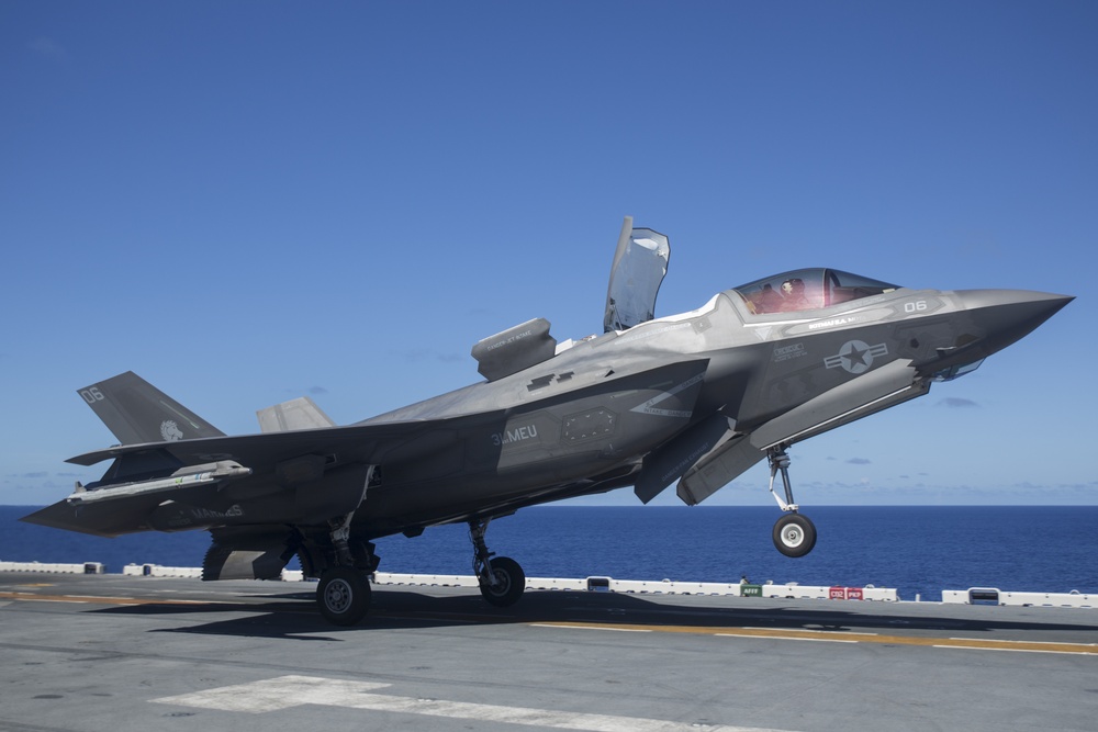 F-35B flight operations aboard USS Wasp