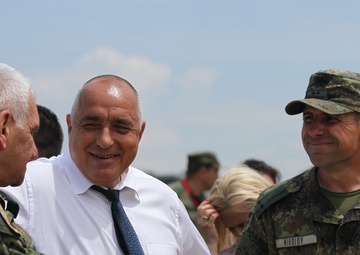 Bulgarian Prime Minister observes joint firing exercise during STRIKE BACK 19