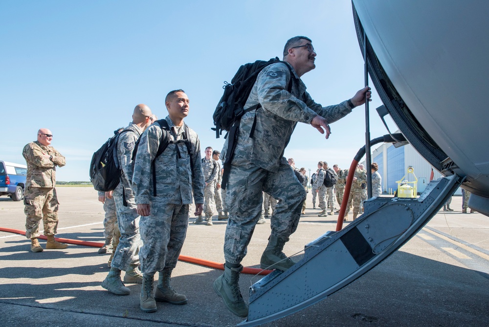 267th Intelligence Squadron depart to Ft. Meade for training