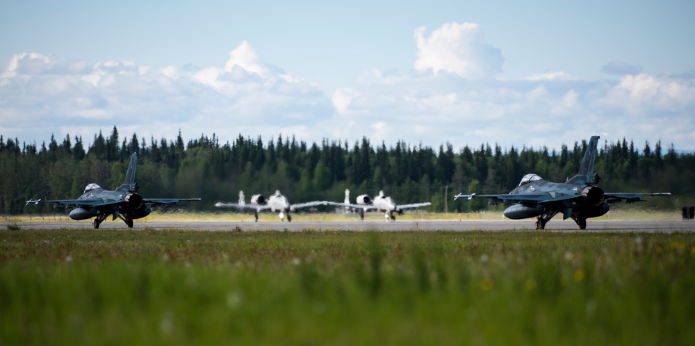35th FS launches into Red Flag-Alaska