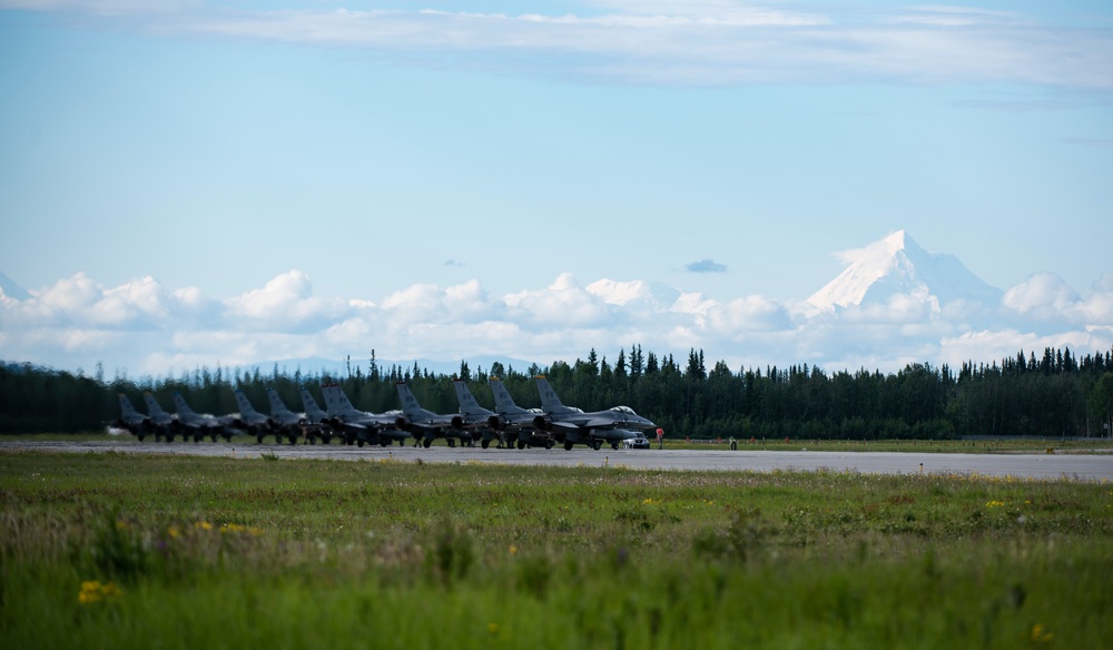 35th FS launches into Red Flag-Alaska 19-2