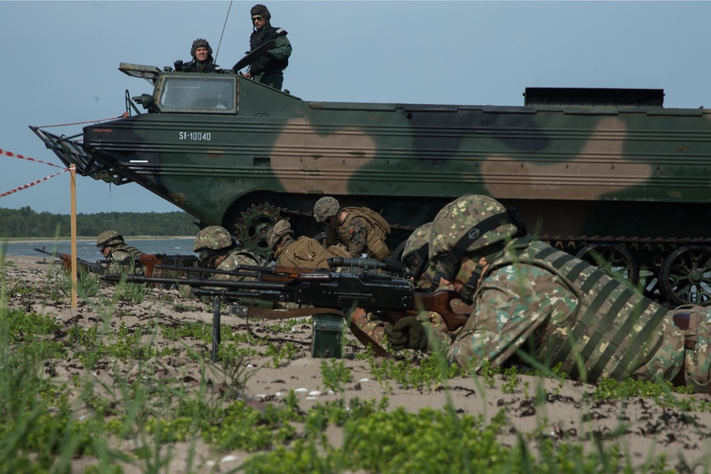 U.S., NATO allies practice beach landing drills during BALTOPS