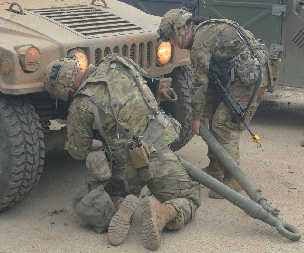 Oklahoma National Guard Soldiers perform HUMVEE vehicle recovery operations at Fort Chaffee, Arkansas during Western Strike