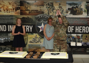 2ID/RUCD welcomes new deputy commanding officer, farewells another