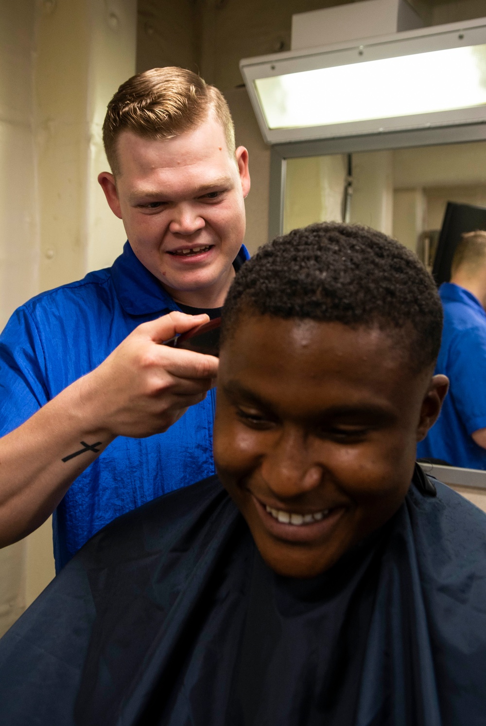 USS Green Bay (LPD 20) Barbershop