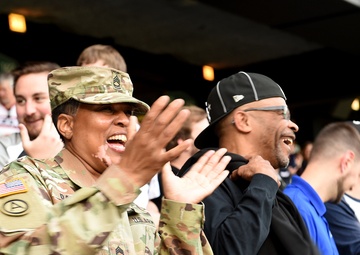 Army Reserve Soldier receives honor as Chicago White Sox ’Hero of the Game’