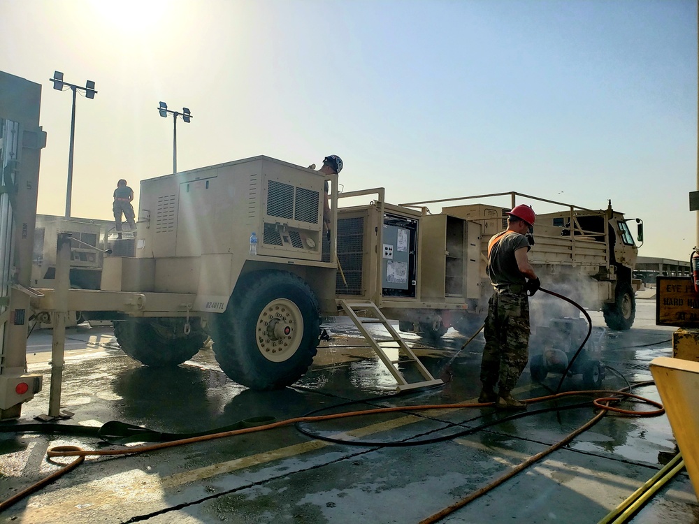 Red Bulls Conduct Wash-Rack Operations