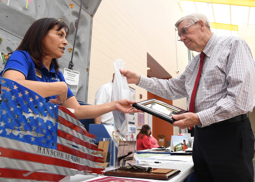 Base organizations participate in Health and Fitness Expo