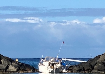 Coast Guard, local partners respond to sailing vessel aground off Magic Island