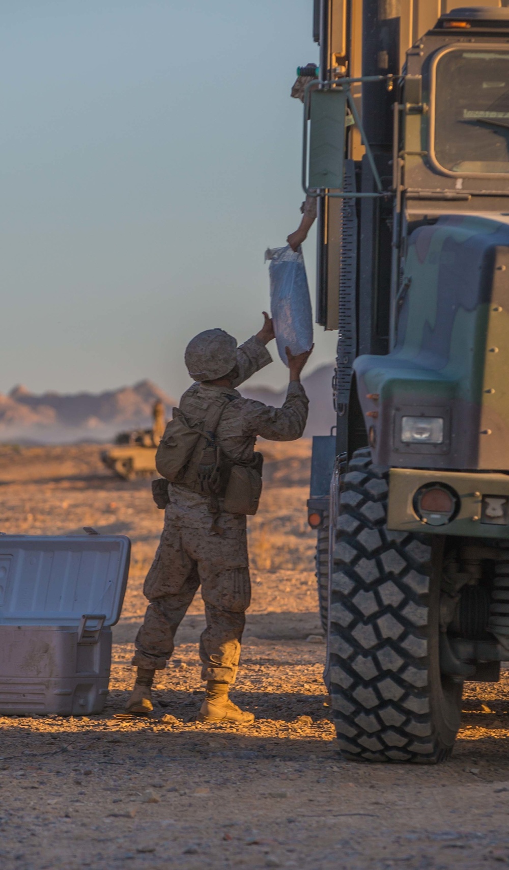 Reserve Marines conduct mechanized assaults at ITX 4-19