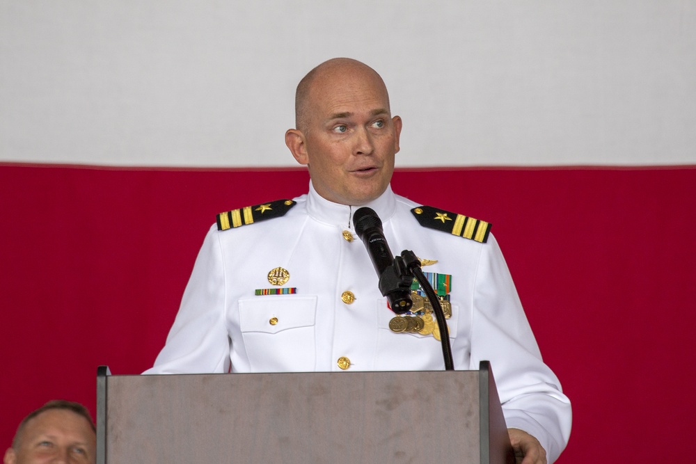 Meyer speaks during VX-30 Change of Command