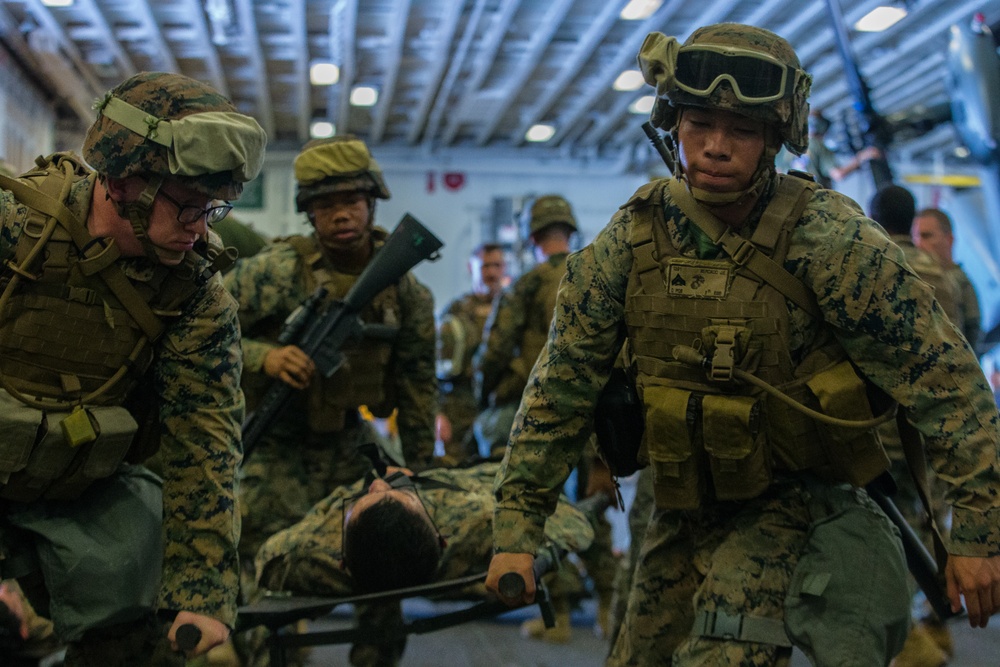 DVIDS - Images - CLB-31 Marines train for CASEVAC operations [Image 4 of 6]