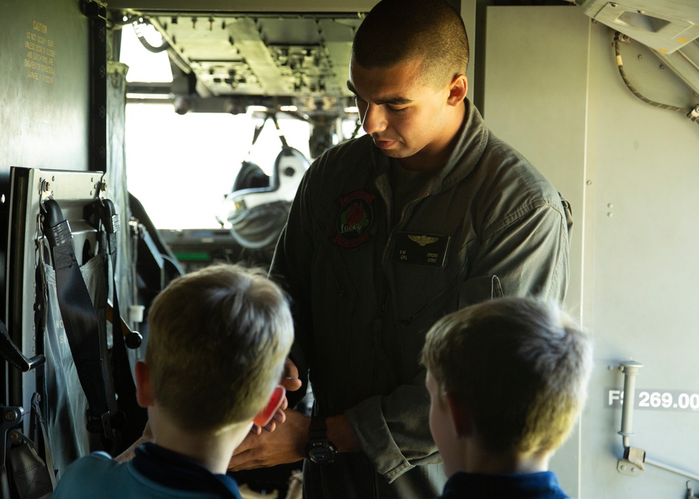 ADF service members and families tour MV-22 Ospreys