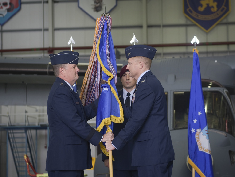 352d SOW welcomes new commander