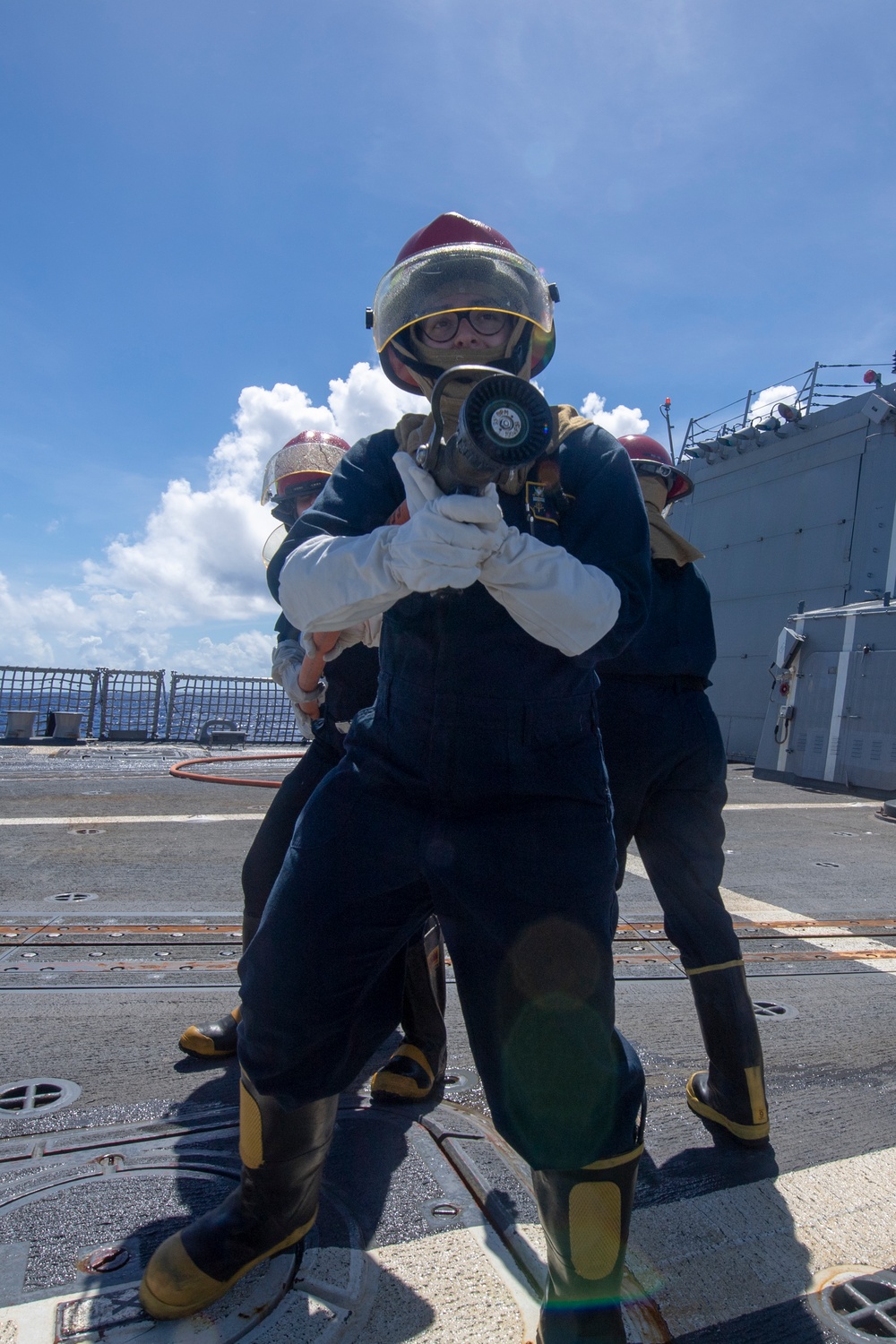 USS Momsen DDG 92 Conduct Damage Control Training