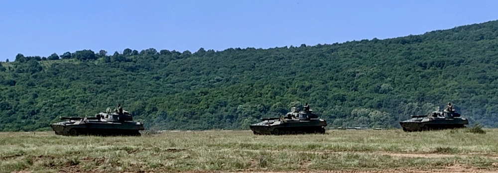 Bulgarian 122-mm Self-Propelled Howitzers