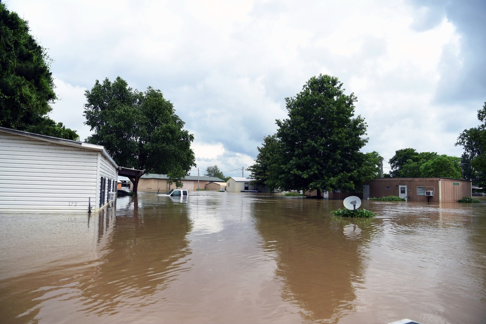 Floor Waters Impact Neighborhoods in Pendleton, Arkansas