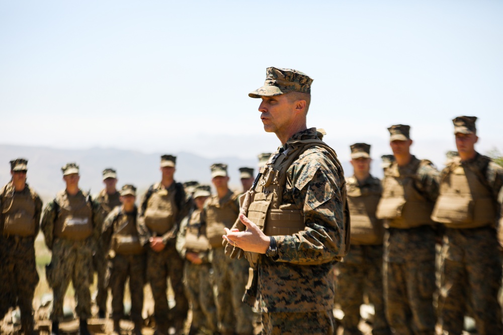 1st LAR, midshipmen conduct weapon familiarization during CORTRAMID
