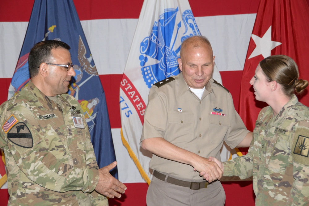 New York National Guard marks Army Birthday with cake cutting