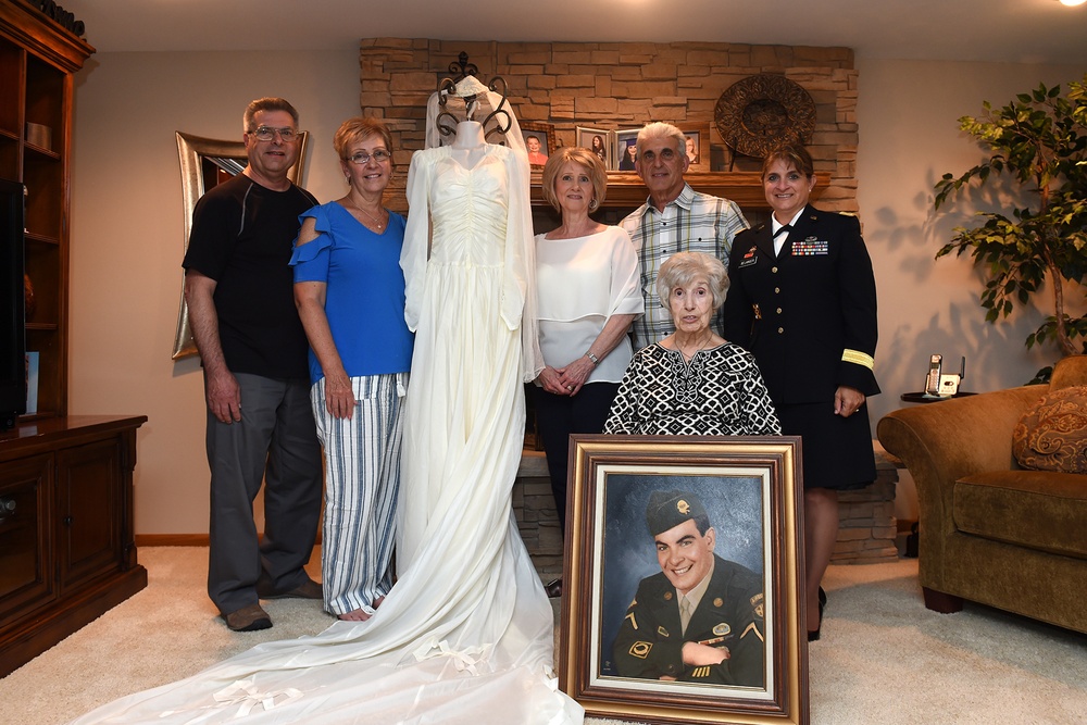 Chicago area woman honors her husband’s world war II service, 40 years after his death