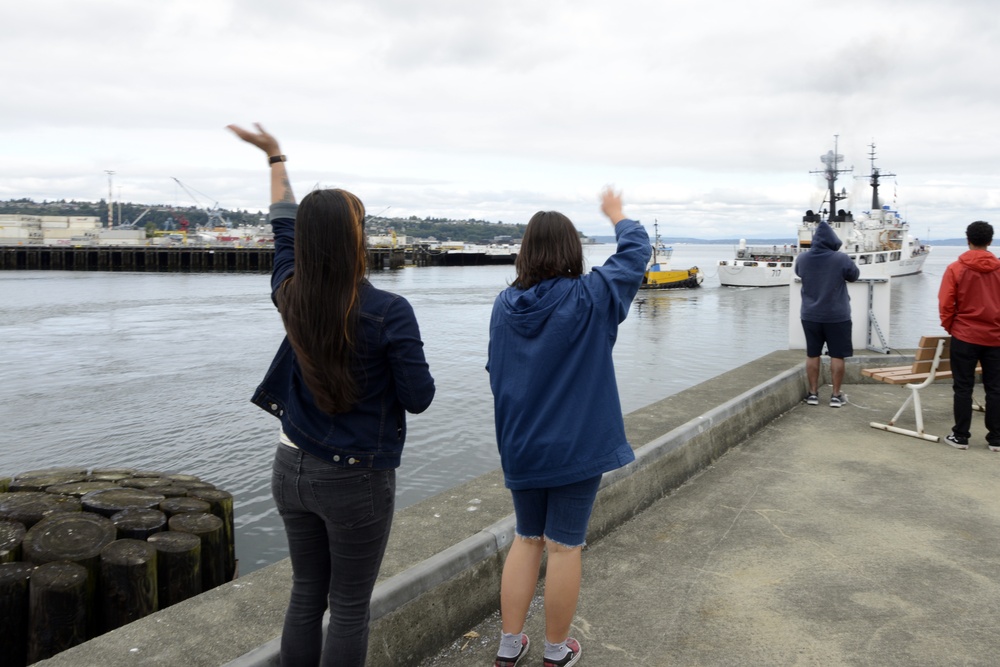 Coast Guard Mellon departs for Pacific patrol