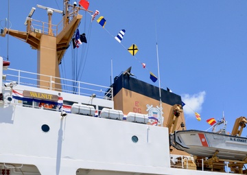 Coast Guard Cutter Walnut holds change of command ceremony