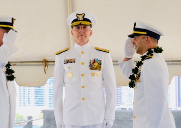Coast Guard Cutter Walnut holds change of command ceremony