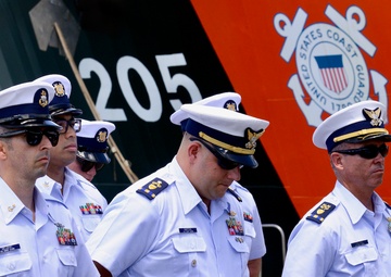 Coast Guard Cutter Walnut holds change of command ceremony