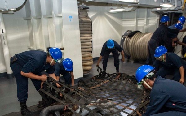 USS Dwight D. Eisenhower (CVN 69)