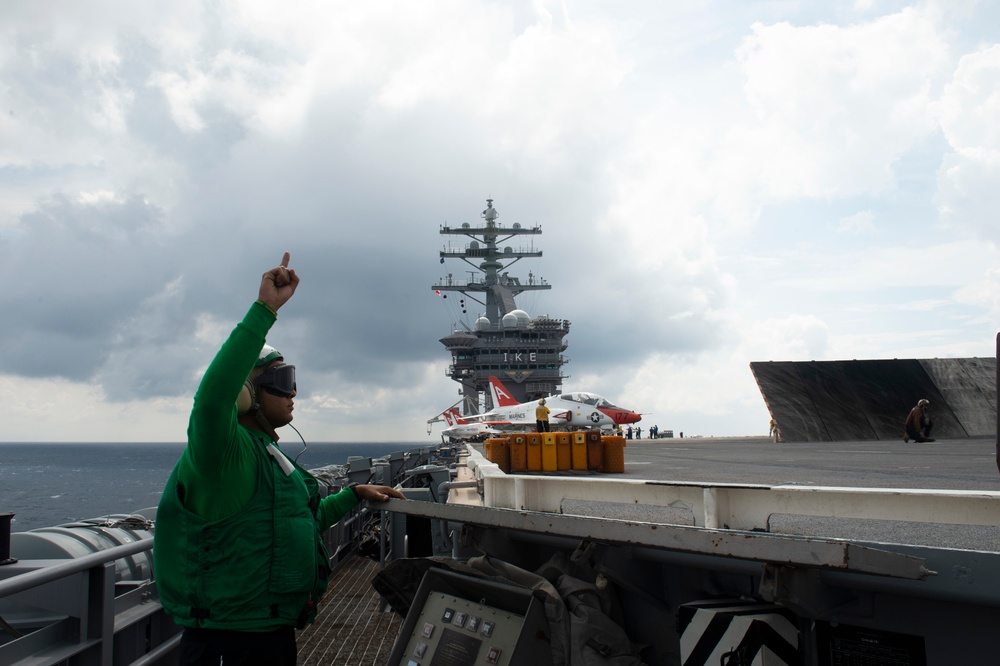 USS Dwight D. Eisenhower (CVN 69)