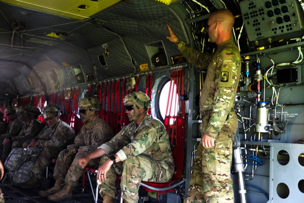 4-319 AFAR and 143rd IN Sky Soldiers conduct cold load training in Romania for Swift Response
