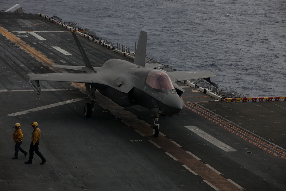 31st MEU Marines practice tactical air control capabilities aboard USS Wasp