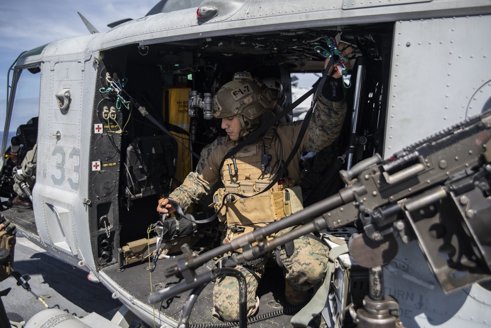 DVIDS - Images - 31st MEU Reconnaissance Marine prepares for VBSS ...