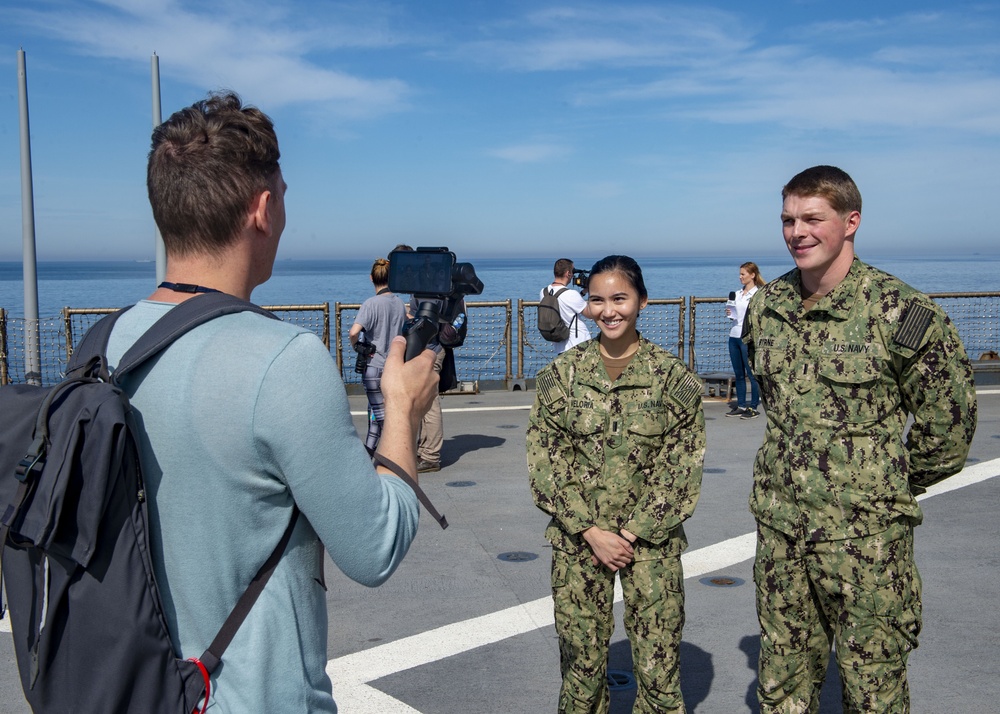 USS Fort McHenry (LSD 43)