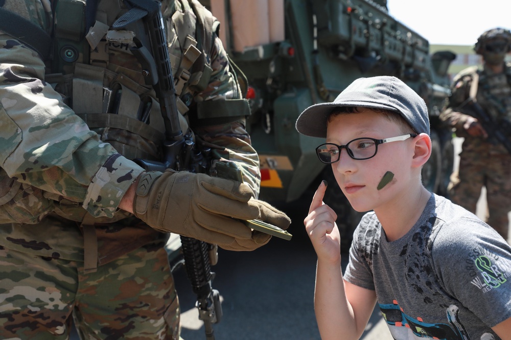 2CR Soldiers strengthen relations in Romania